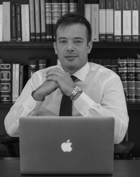 Retrato de Horacio Héctor Pagano en su estudio